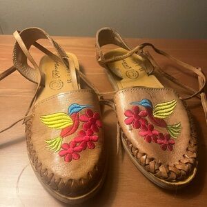 Mexican Leather Women’s Embroidered Slingback Flats - Red Floral